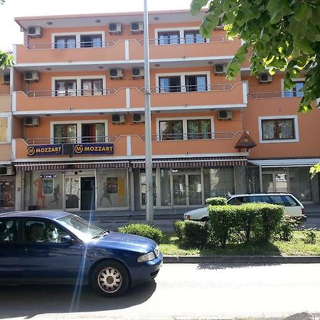Hotel Viv Trebinje Exteriör bild