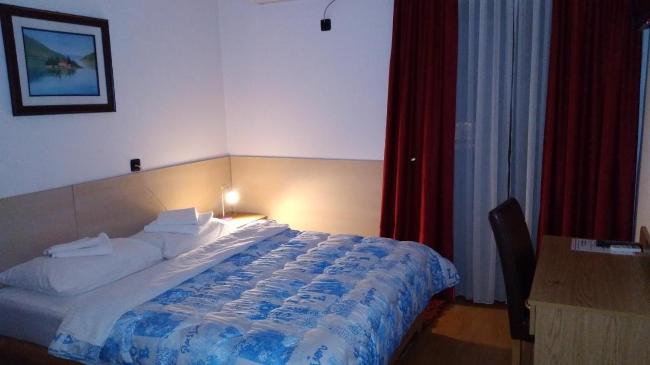 Hotel Viv Trebinje Exteriör bild