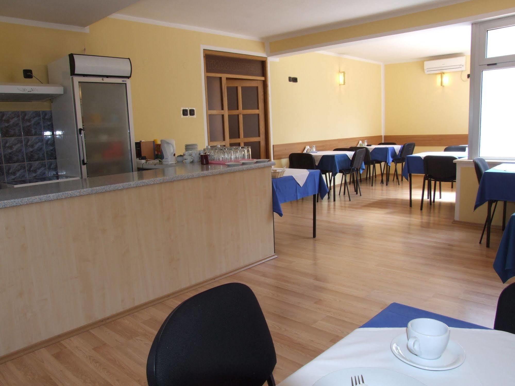 Hotel Viv Trebinje Exteriör bild